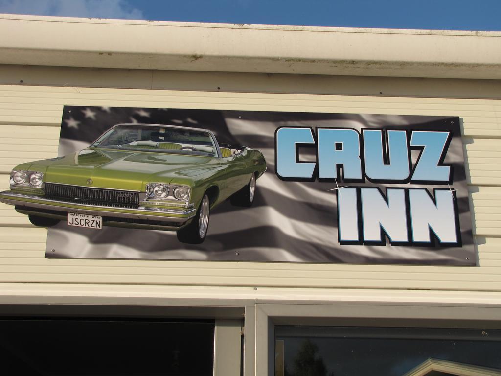 Cruz Inn Featherston Экстерьер фото