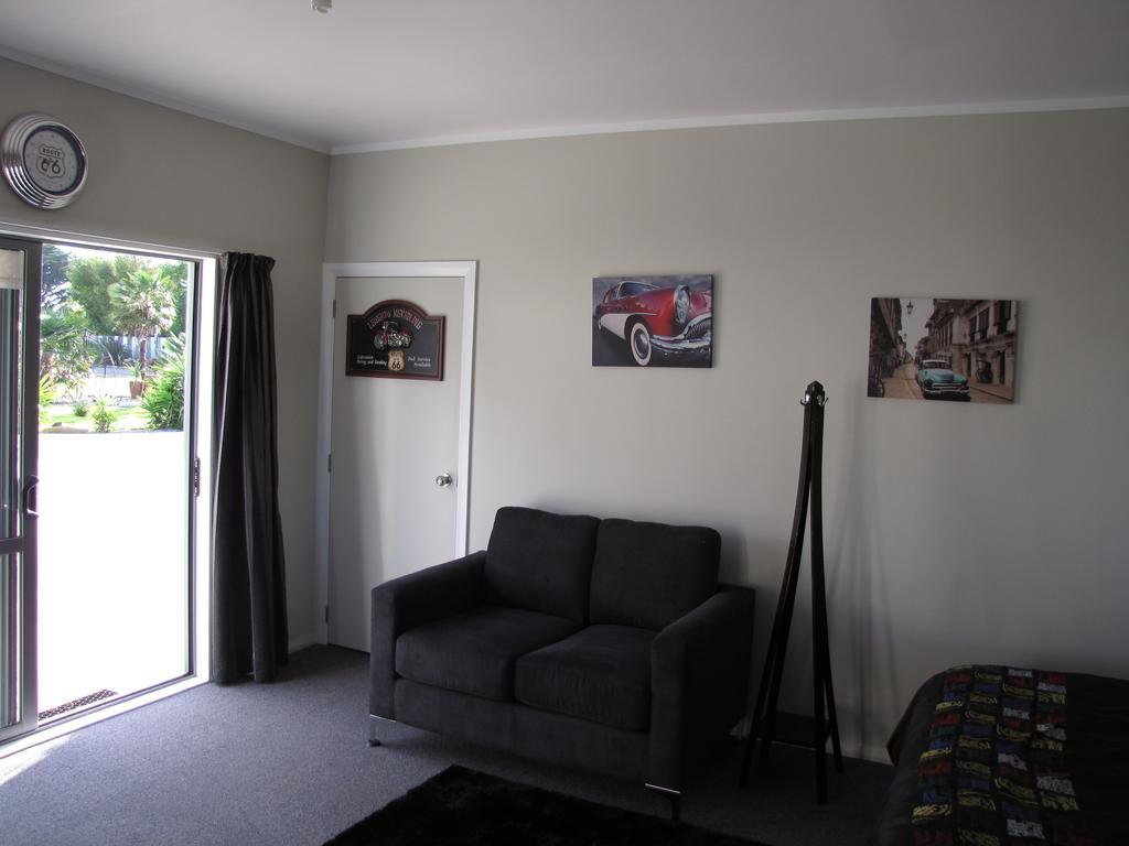 Cruz Inn Featherston Экстерьер фото