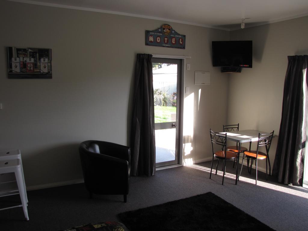 Cruz Inn Featherston Экстерьер фото